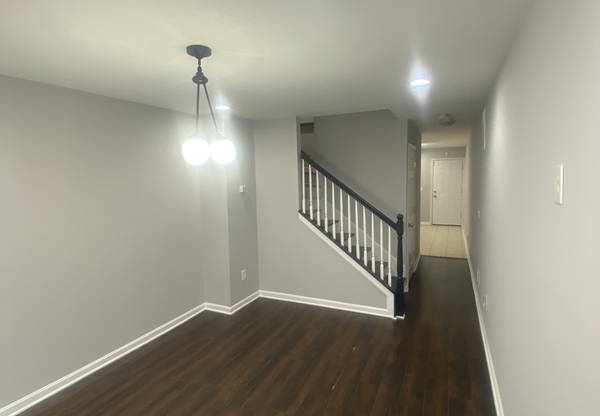 1105 N COLLINGTON AVE