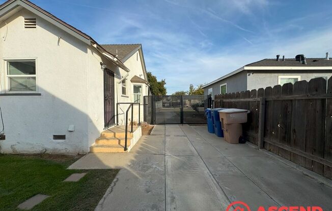 3 beds, 1 bath, $2,000