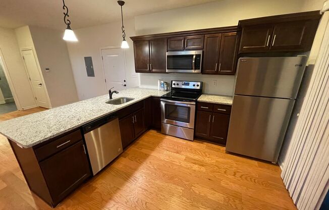 1 bed, 1 bath, 660 sqft, $1,495, Unit Apt 412