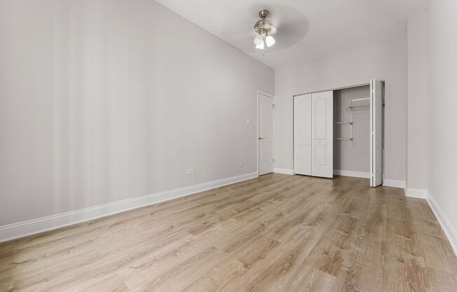 2 beds, 1 bath, 794 sqft, $2,650, Unit 901