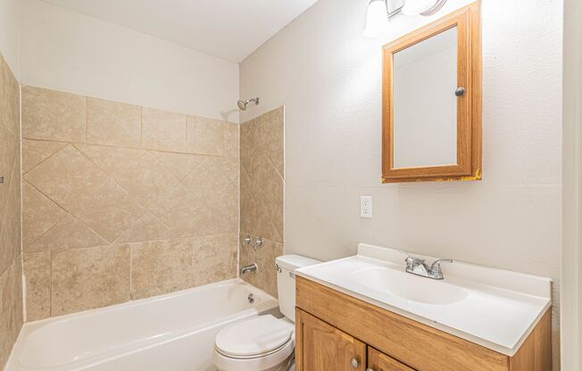 2 beds, 1 bath, $1,255