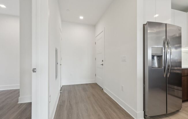 2 beds, 1 bath, 1,040 sqft, $2,750, Unit 304