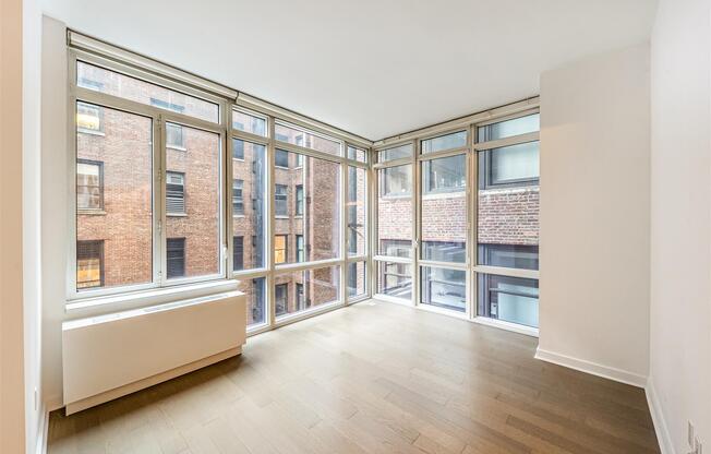 Studio, 1 bath, 453 sqft, $4,456, Unit 4E
