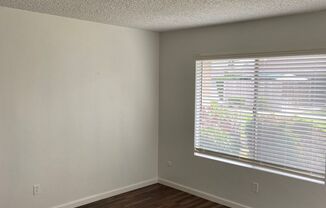 2 beds, 1 bath, 900 sqft, $1,400, Unit Unit D