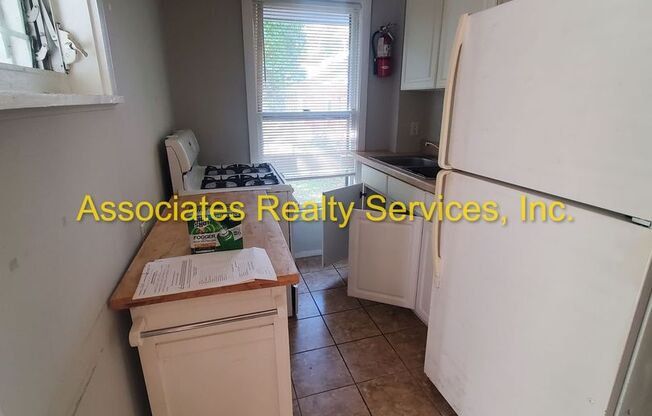 1 bed, 1 bath, $900, Unit MR65-02