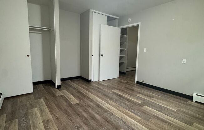 1 bed, 1 bath, 620 sqft, $1,407, Unit Call Today!