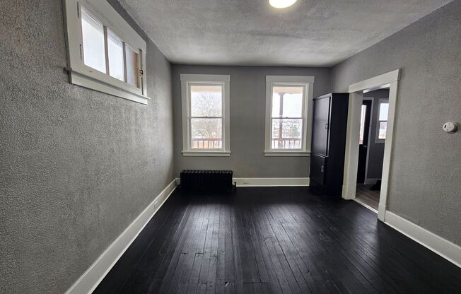 3 bedroom 1 bath home for rent in Mt Oliver!