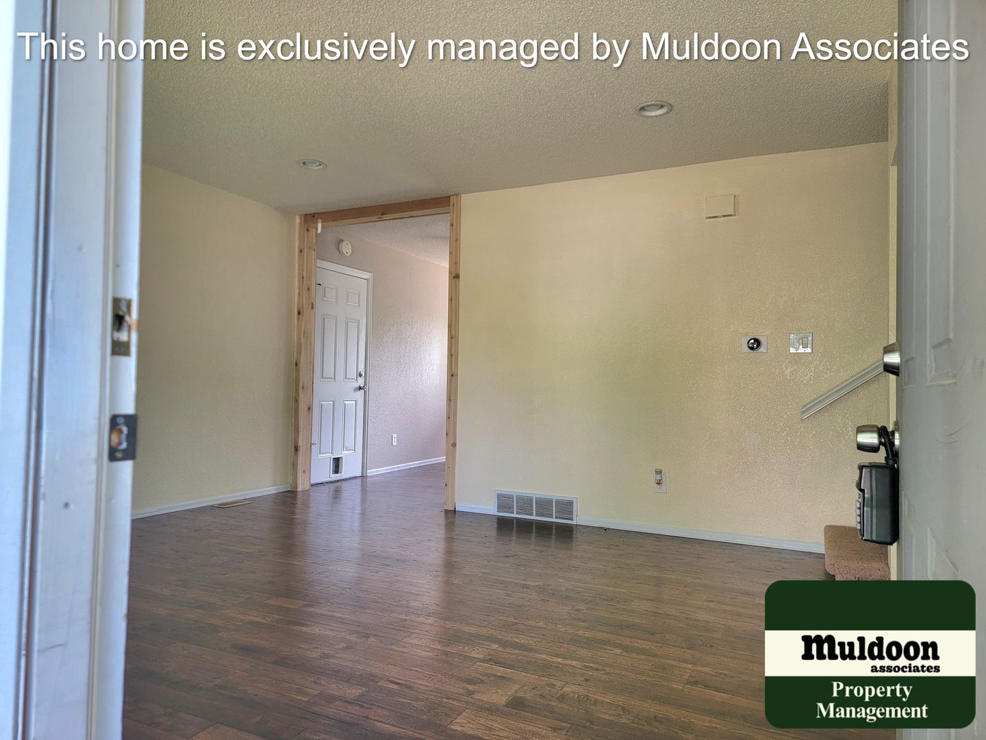 Centrally Located 4/2 Ready For You!