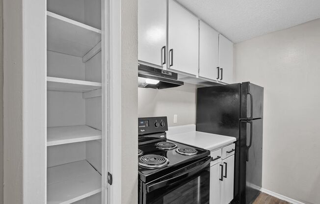 1 bed, 1 bath, 538 sqft, $1,170, Unit 12