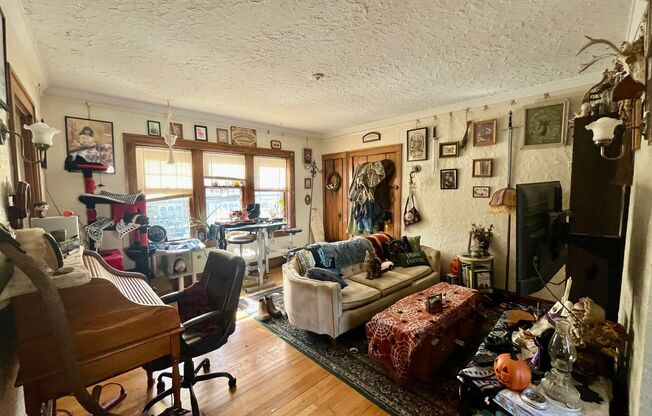 1800-1808 E Olive St