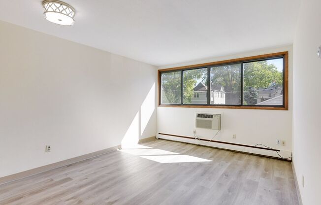 3135 Dupont