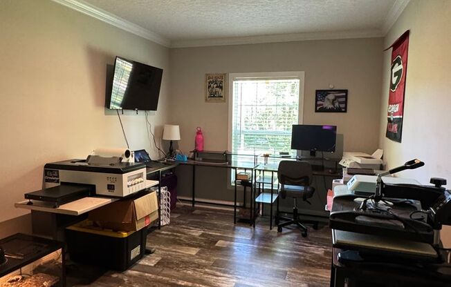 Modern 4-Bedroom, 3-Bath Home on a Private Lot in Jefferson, GA