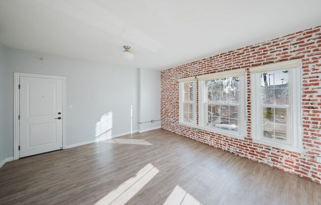 1 bed, 1 bath, 540 sqft, $1,595, Unit 101
