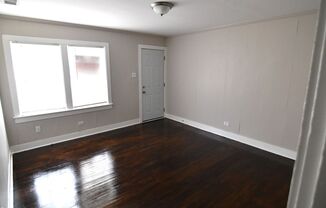 Housing Authority Vouchers Accepted !! 2-bedroom, 1-bathroom DUPLEX located in Mid City North, Baton Rouge