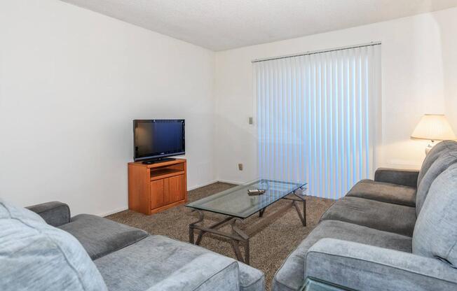 1 bed, 1 bath, 609 sqft, $1,049