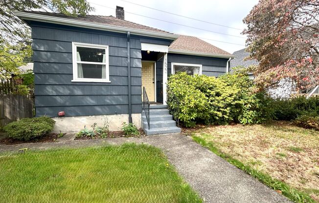 North Tacoma Bungalow, Waits to Call you Home