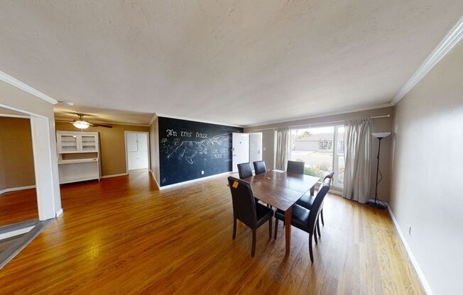 6BD/3BA on Dorothy Dr!!