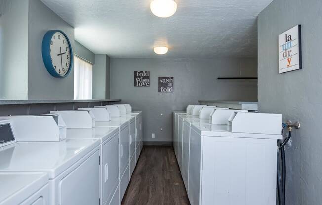 Broadway Center | Laundry Facility