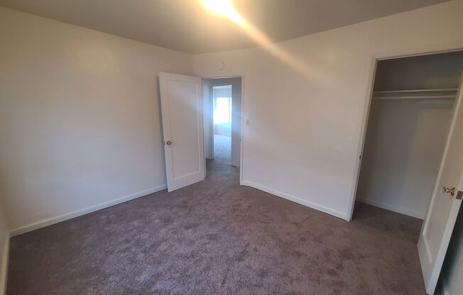 Cozy 2 Bedroom Duplex Unit Near San Leandro BART