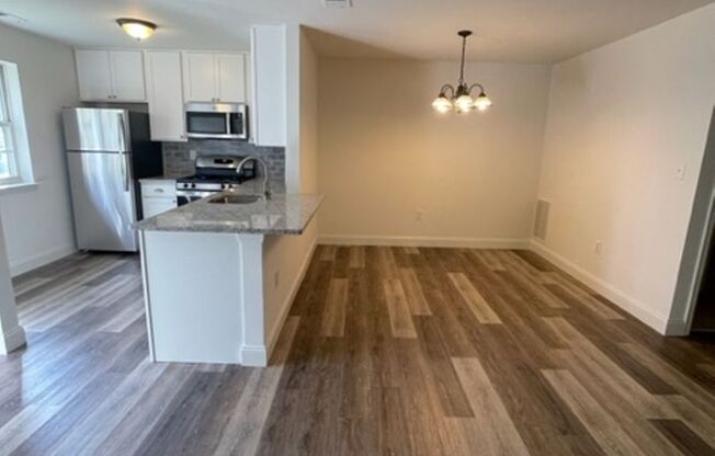 2 beds, 2 baths, 1,150 sqft, $2,650, Unit 307