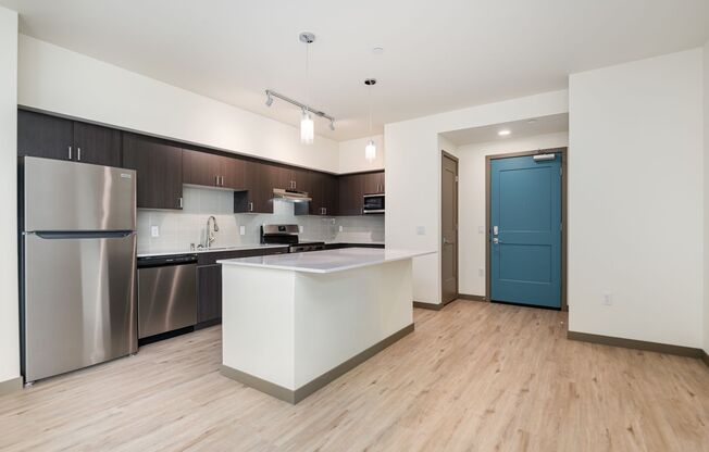 2 beds, 2 baths, $2,500, Unit Unit B414