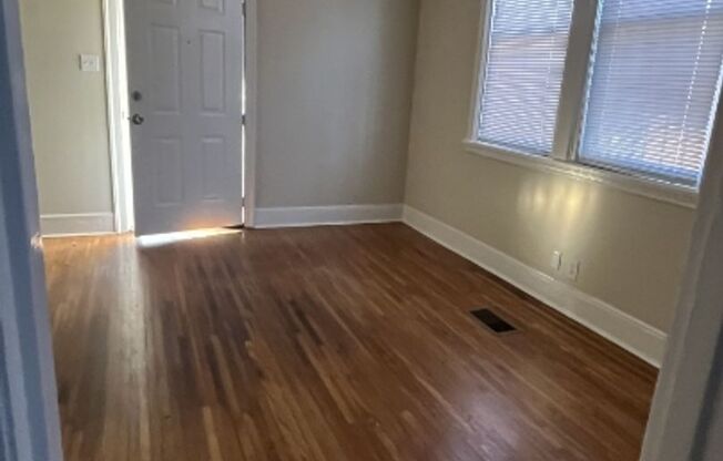 1 bed, 1 bath, $895, Unit 2