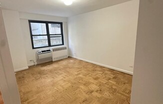 350 W 51 ST
