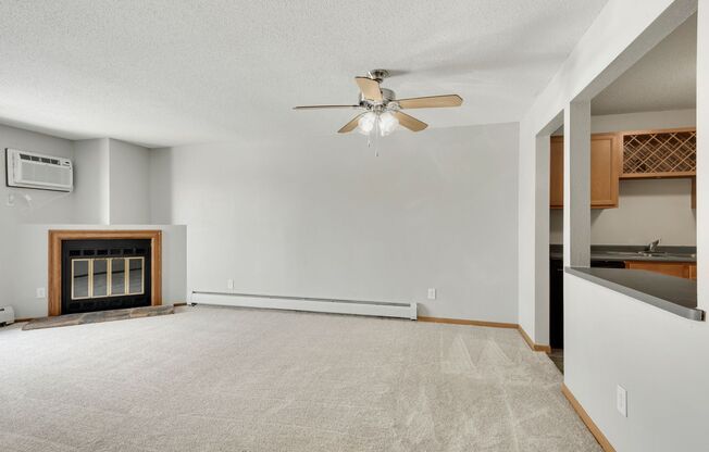 2 beds, 2 baths, 976 sqft, $1,595, Unit 3900214-PR