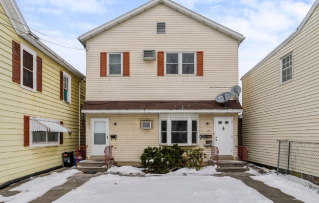 141 W HIGH ST