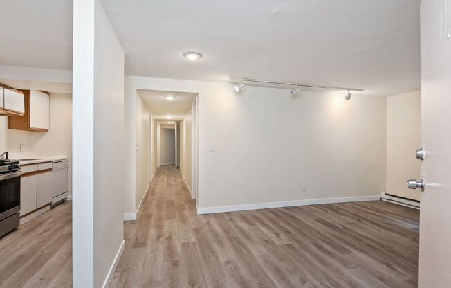 3 beds, 2 baths, 1,014 sqft, $2,750, Unit A