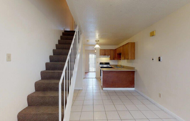 UNM/CNM 2BD 1BA Townhouse in Nob Hill