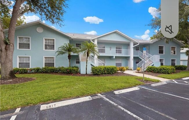 Unfurnished 2 Bedroom condo 10 minutes from Bonita Beach