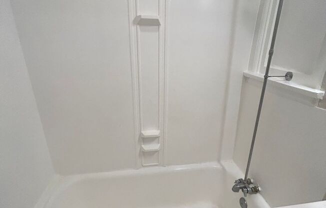 Studio, 1 bath, 380 sqft, $1,695, Unit 306