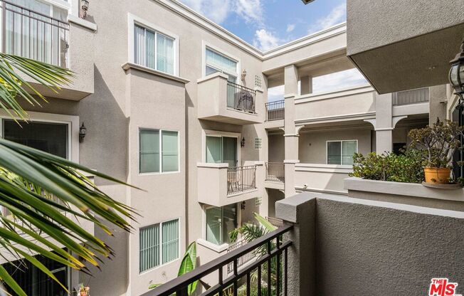 1 bed, 1 bath, 774 sqft, $3,100, Unit 311