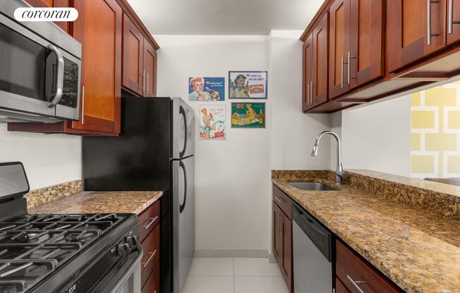 1 bed, 1 bath, 677 sqft, $4,500, Unit 10H