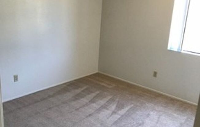 2 beds, 2 baths, 900 sqft, $2,200, Unit 08