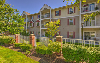 Everett, WA 98201 l Vintage at Everett Senior  Apt Rentals 