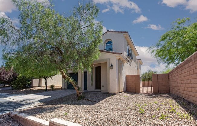 Recently renovated 4br home in Mountain's Edge