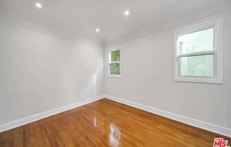 1316 Thayer Ave