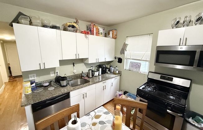 3977 Washington St 1