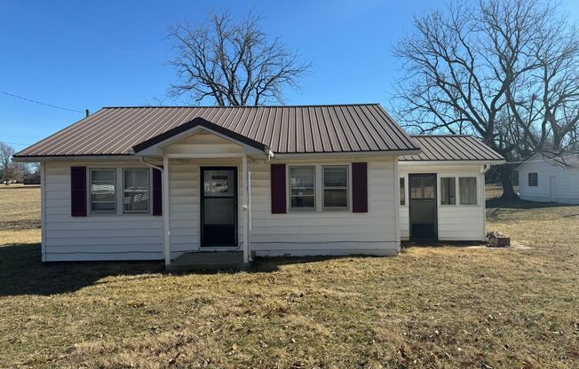 2 Bedroom home Strafford, MO