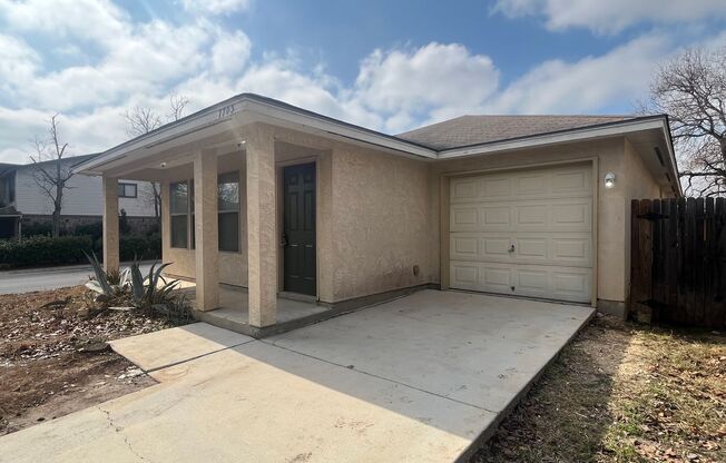 7703 Chatsworth, San Antonio, TX. 78250