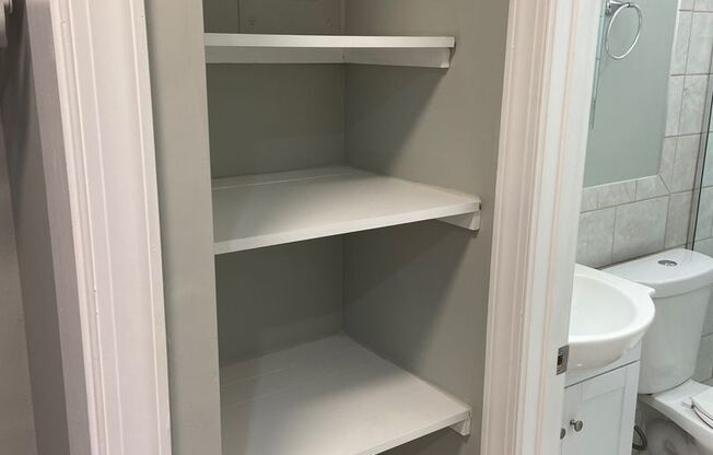 Studio, 1 bath, 300 sqft, $1,585, Unit 1