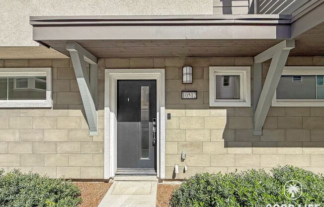 Stunning 2B/2BA Townhome in Mira Mesa for Rent!