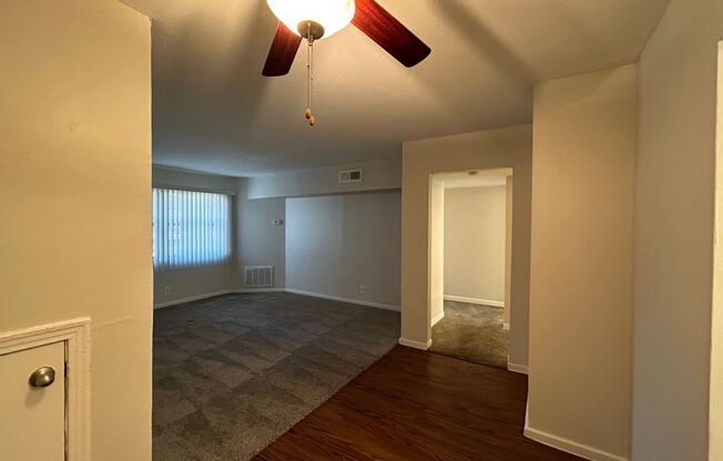 2 beds, 1 bath, $850, Unit MA9141
