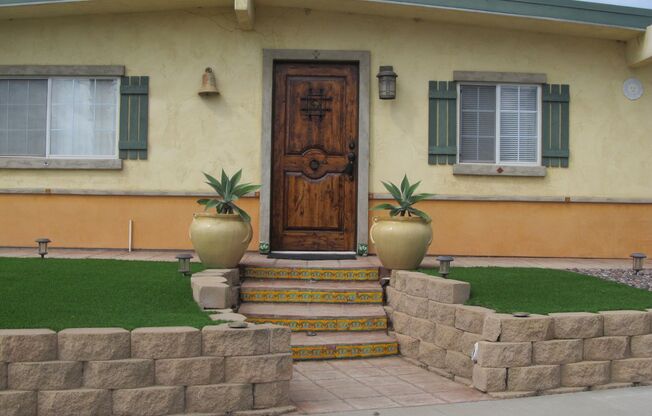 Large Studio with extra room and washer dryer