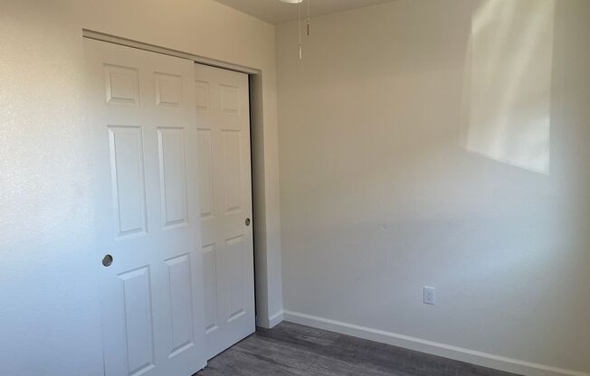 2 beds, 1 bath, $1,400