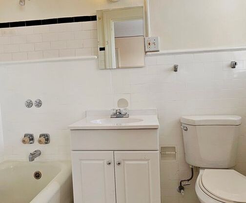 2 beds, 2 baths, 775 sqft, $1,850, Unit 505