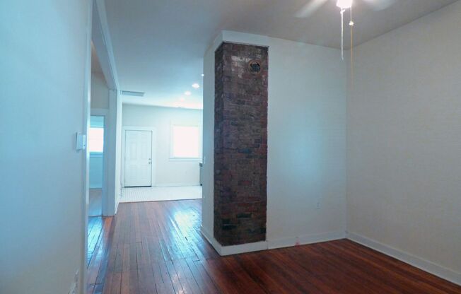 2 beds, 1 bath, $1,300