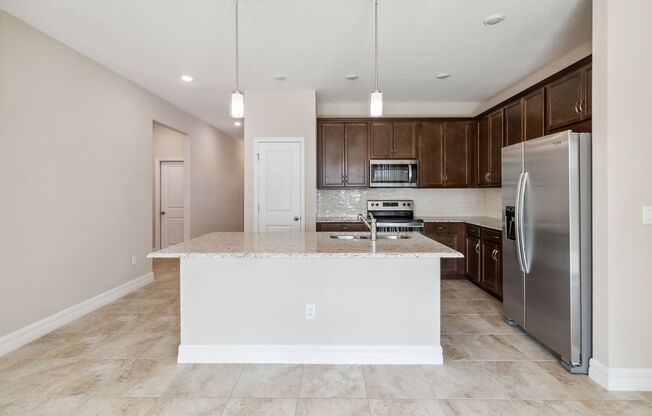 Beautiful New Energy Efficient 4/2 Close to Lake Nona